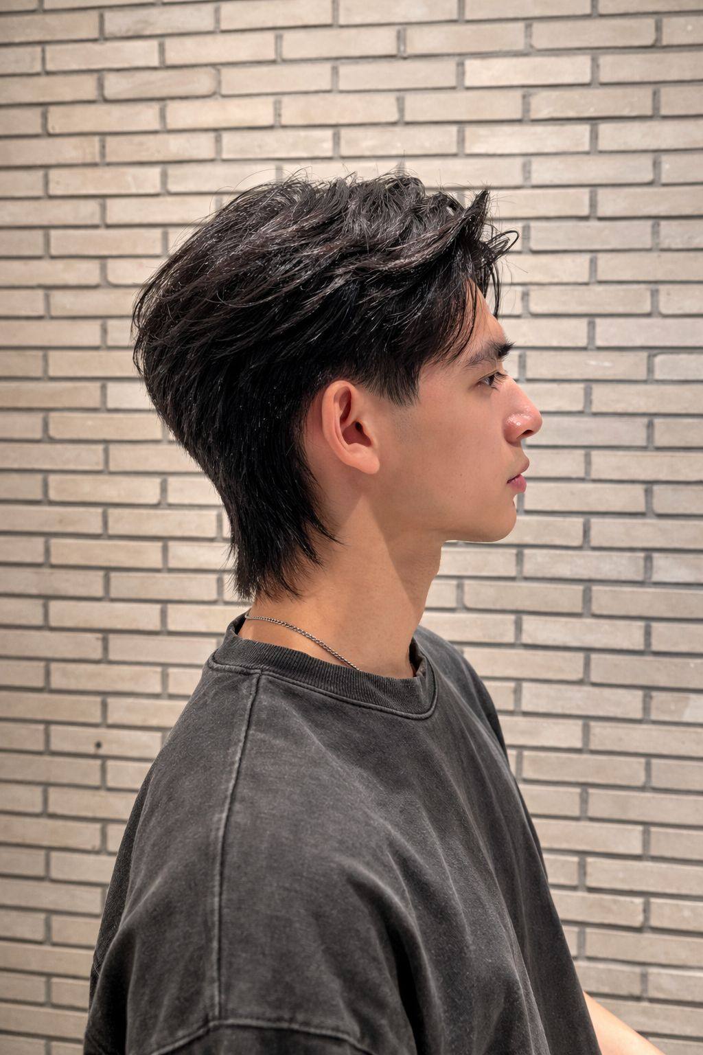 Korean men's hair style at JUNO HAIR Myeongdong hair salon (2nd Branch) — trend cut, two-block, men's perm · case 1